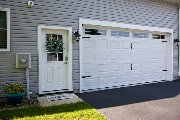 24/7 Emergency Garage Door Panel Replacement experts in Sylvania, GA
